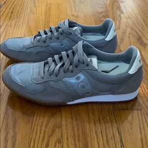 NEW Saucony Running Shoe